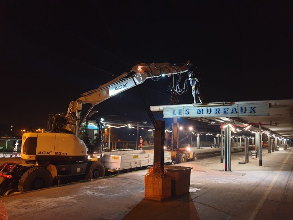 Travaux démolition en milieu ferroviaire France